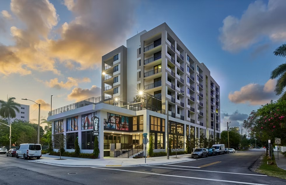 Fifteen Miami offers 132 designer apartments in the heart of Miami Health District. 8-story mid-rise with rooftop pool completed Q1 2024 by Ortega Construction.